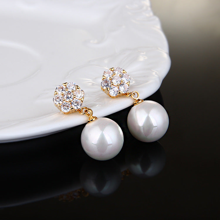 LunaDrop Pearl Earrings