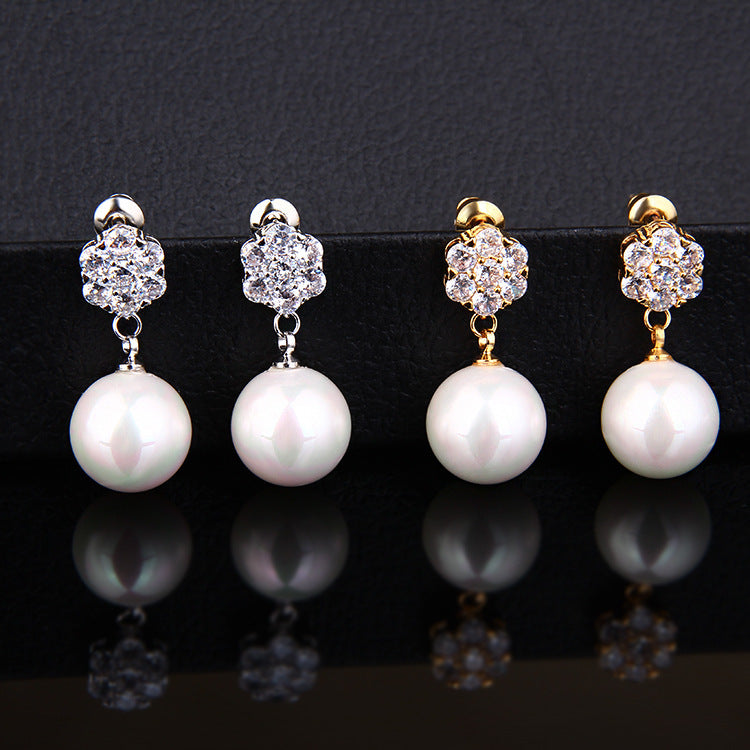 LunaDrop Pearl Earrings