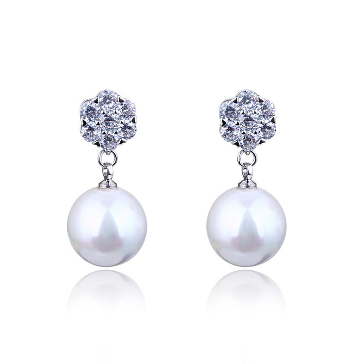 LunaDrop Pearl Earrings