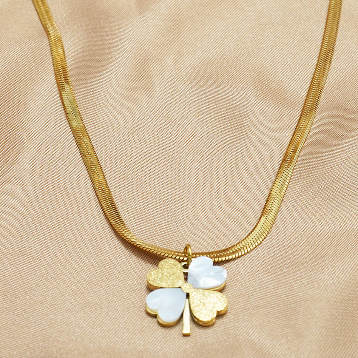 Clover Necklace