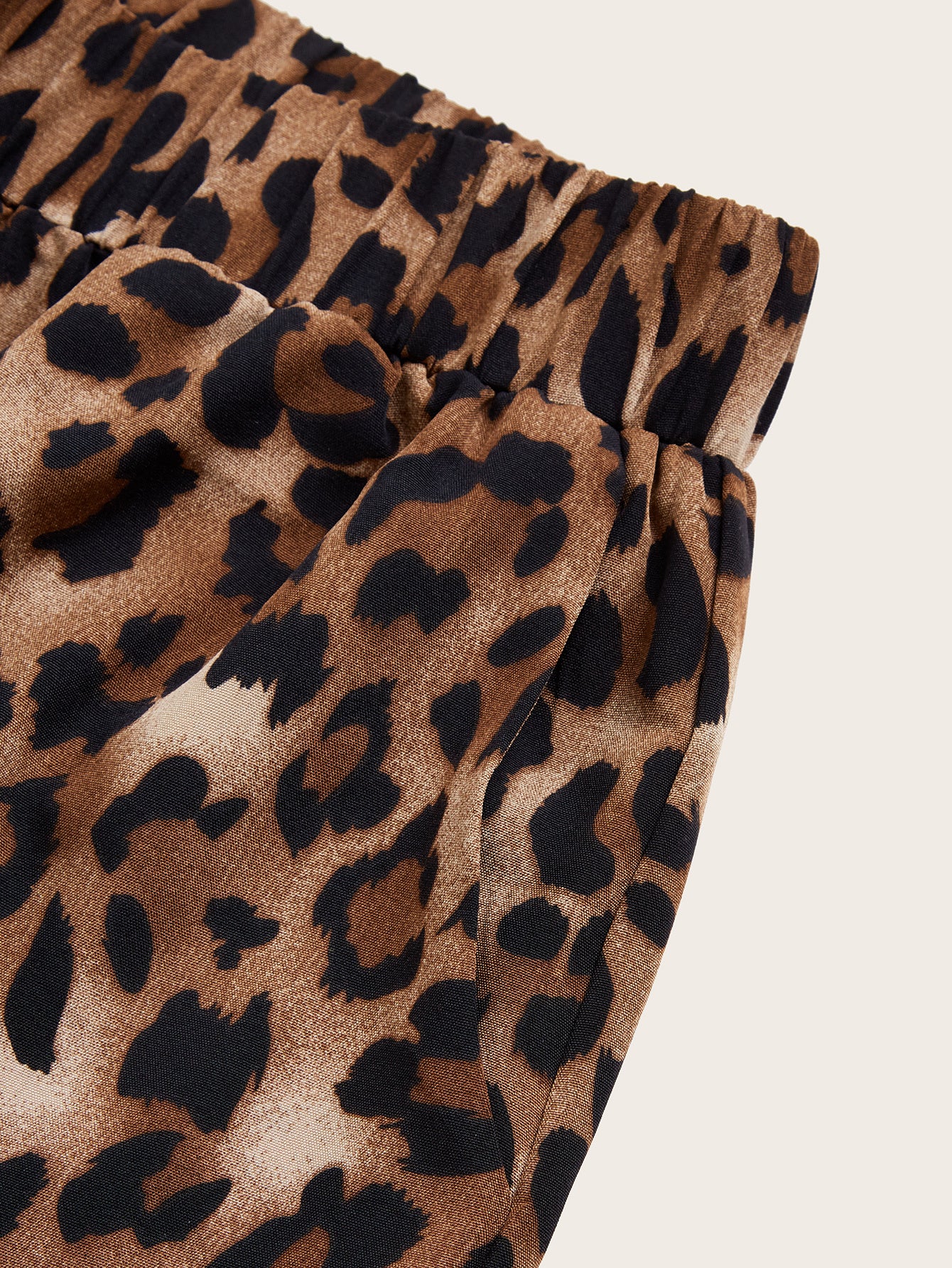 Plus Size Leopard Print Wide Leg Pants – Effortless Style for Every Adventure